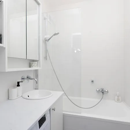 19 Apartament *
