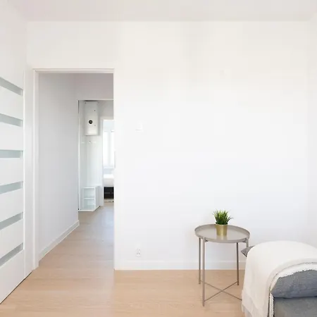 Apartament 19 *